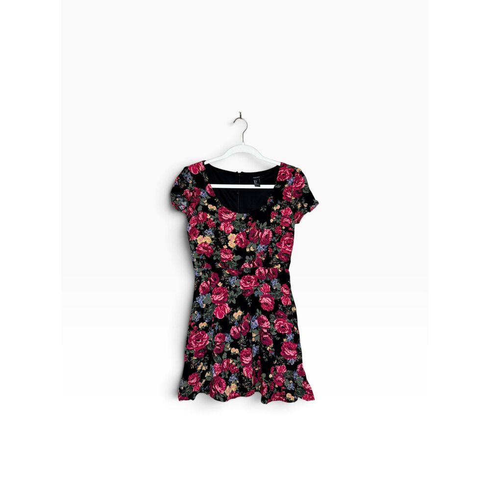 Forever 21 Black Pink Rose Floral Skater Mini Dress Short Sleeve